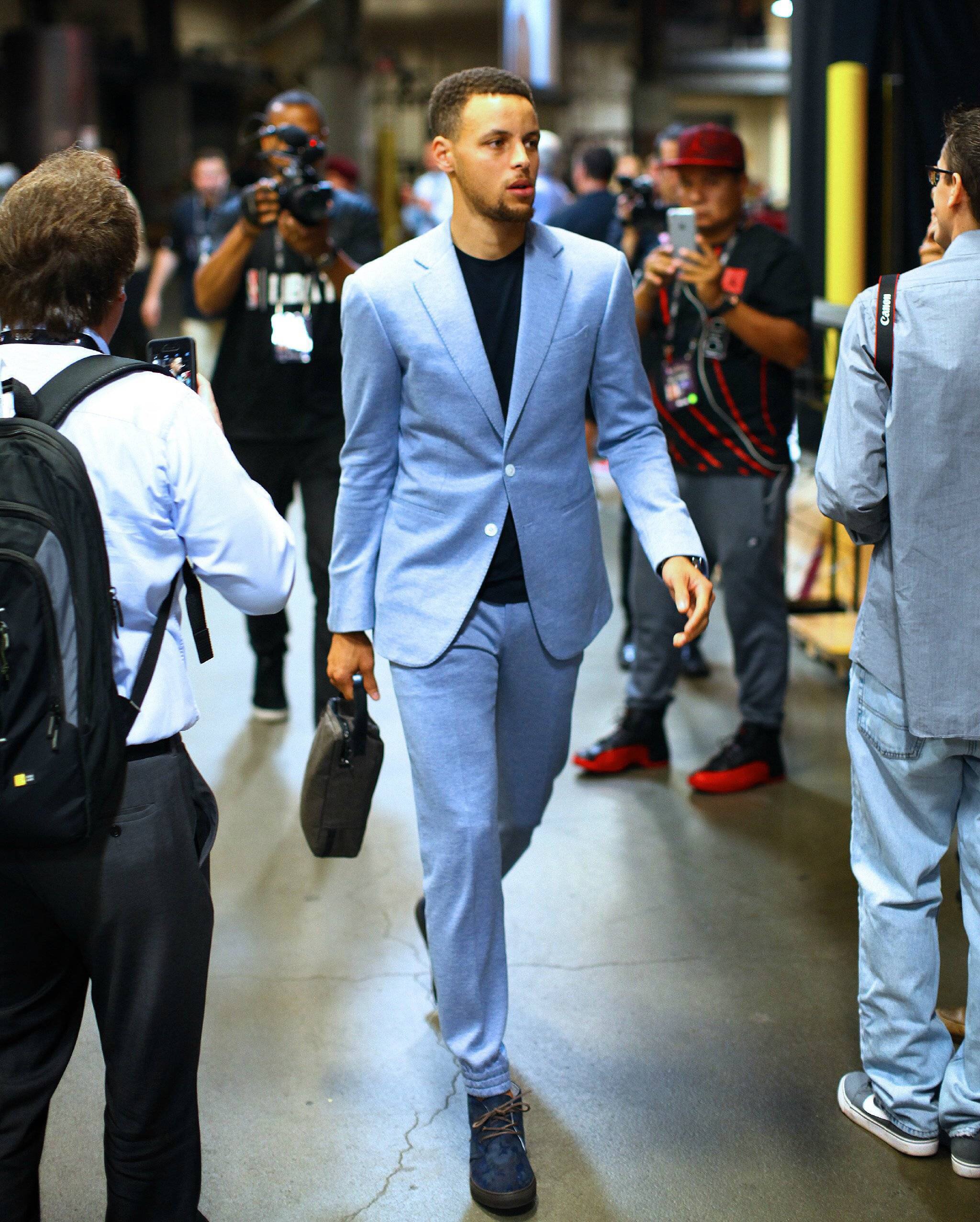 竞技韧性仍 竞技韧性仍